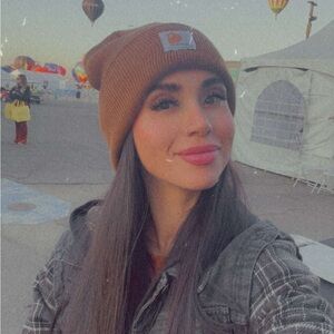 Meet your Posher, Karina